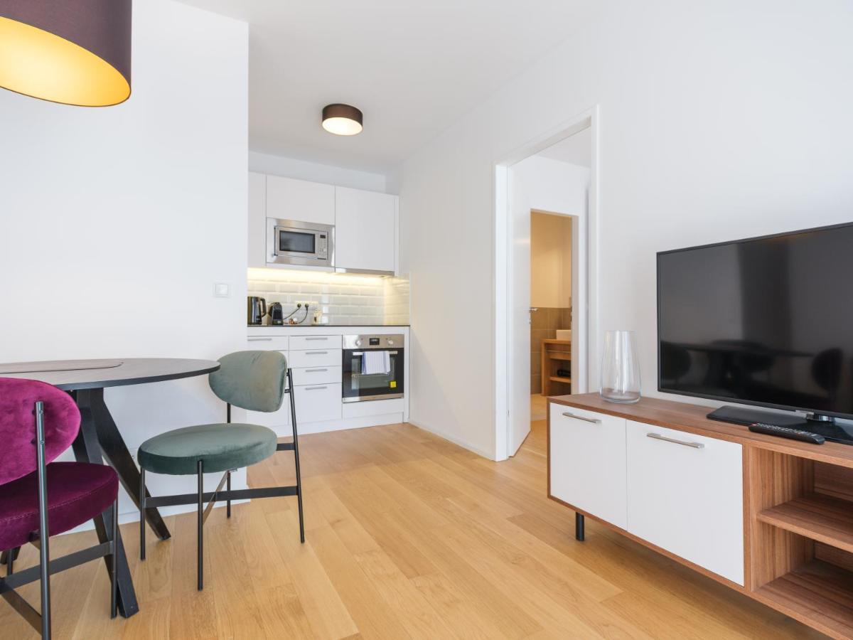 Myfavorit Apartments - Spacious Apartments Next To Puplic Transport U1 Direct Connection To Citycenter Vienna Exterior photo